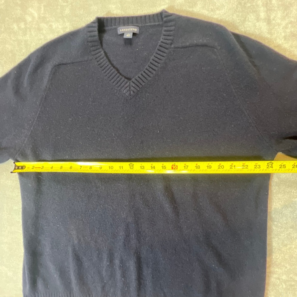 Lands End Mens XL Navy Blue V-Neck Wool Cashmere Pullover Sweater Made in Japan - Picture 4 of 7